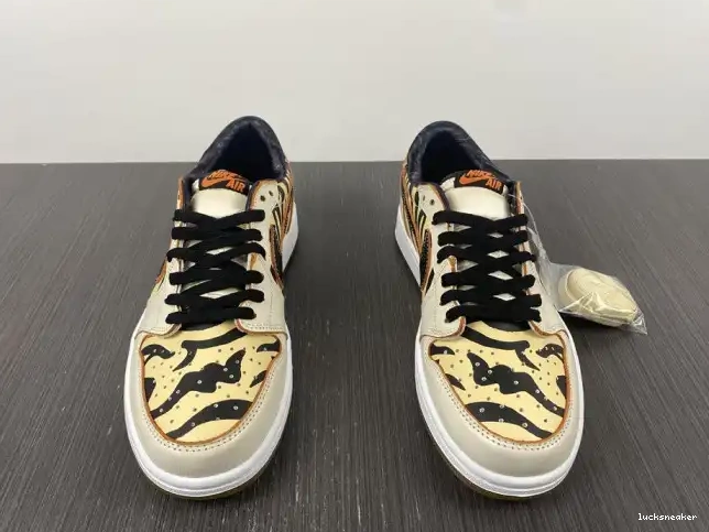 Reps LUCY DH6932-100 Jordan of the Air OG Tiger Year Low 1 0615